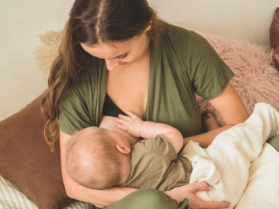 Maman allaitante : voilà le soutien-gorge qu’il te faut !